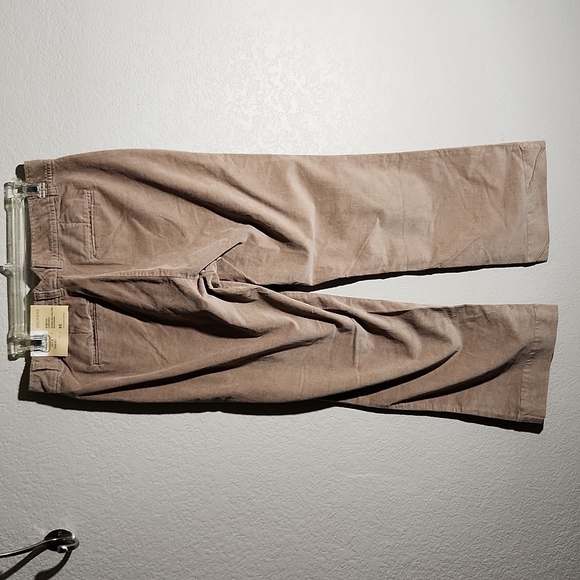 Dockers Pants Womens Size 8 Short Stretch Corduroy Tan New - Picture 1 of 8